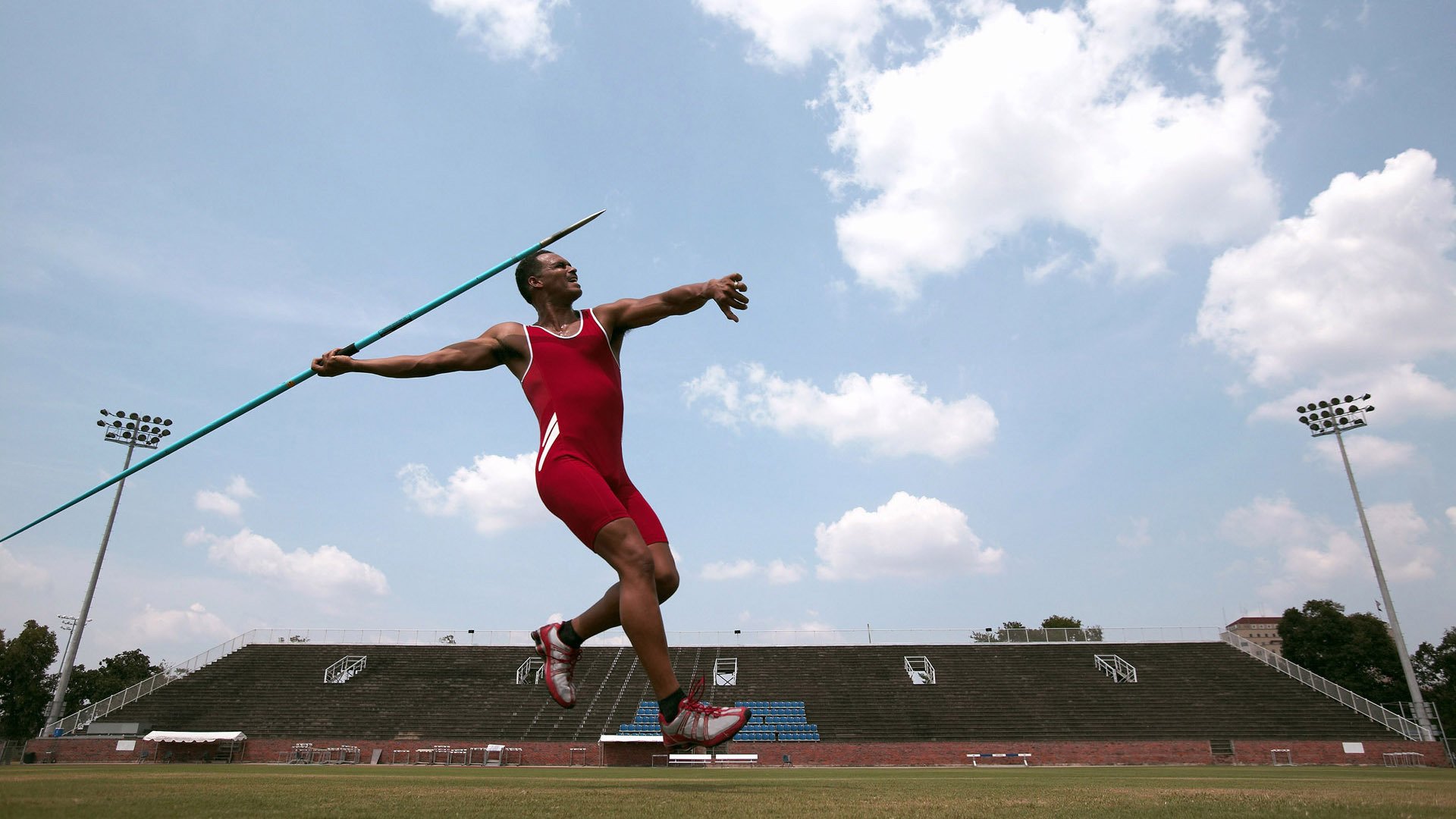 意外！前国安主帅现身俱乐部，有望第四次执教球队，前国安主教练